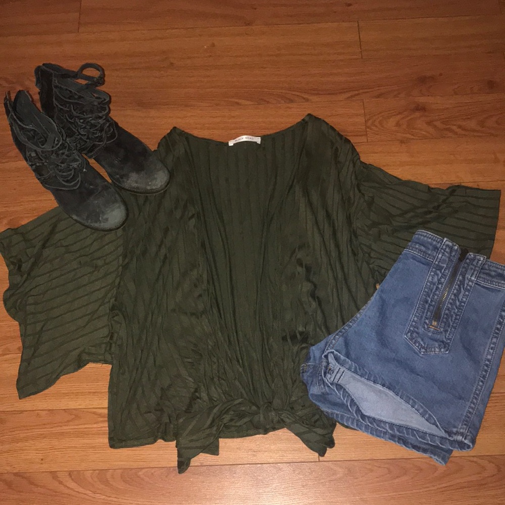 F21 Tie Front Top